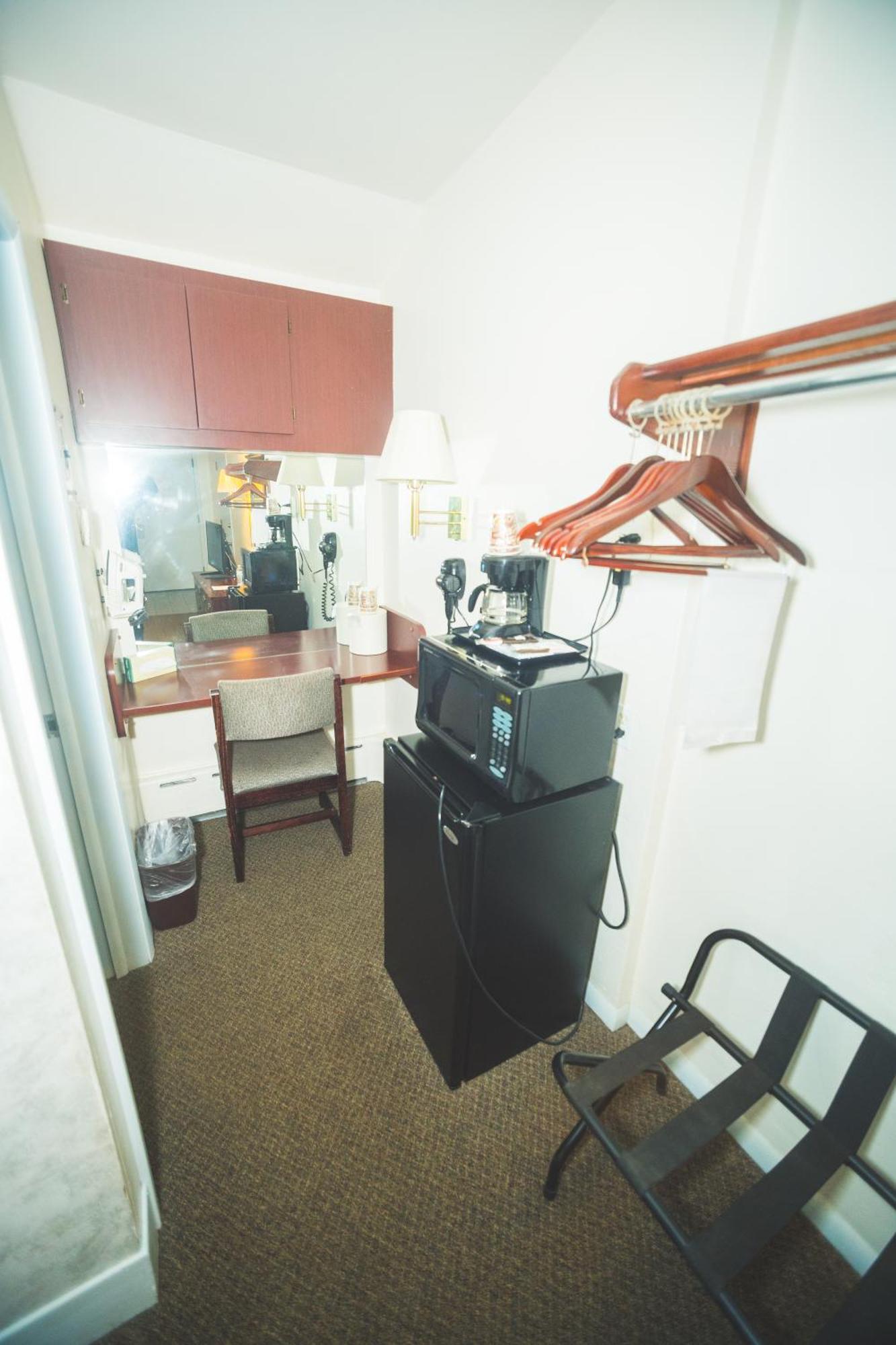 The Chalet Motel Mequon Ngoại thất bức ảnh