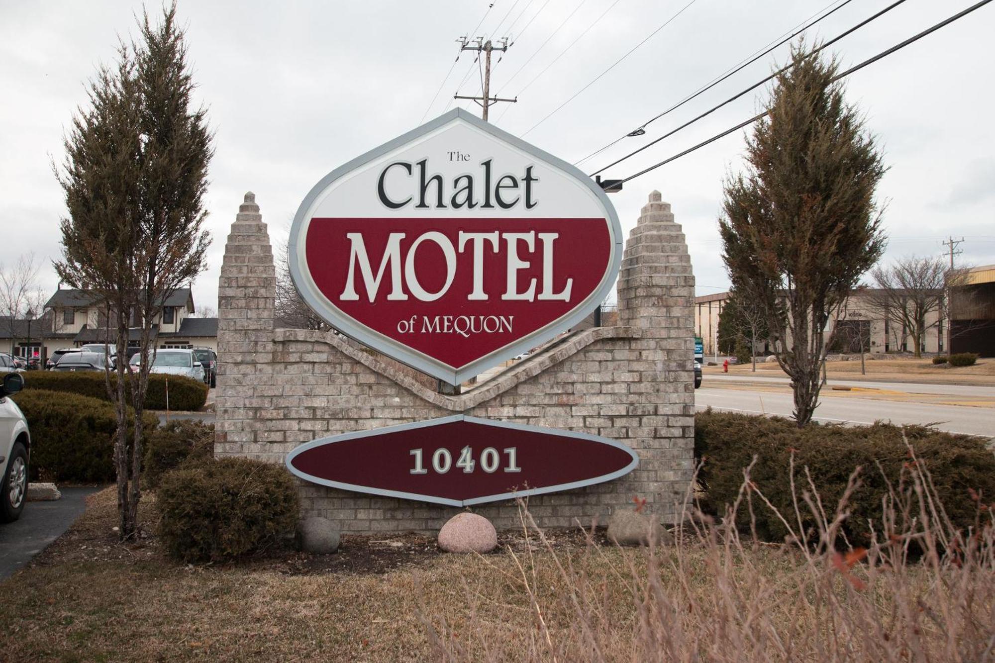 The Chalet Motel Mequon Ngoại thất bức ảnh